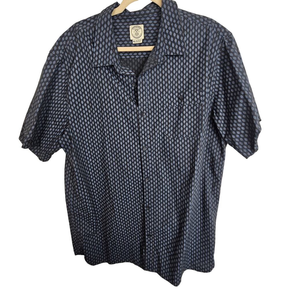 Voyager Mens Geometric Print Shirt XL Grunge Skater Casual Preppy Everyday Easy